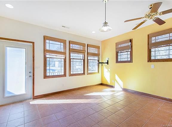 2nd image of 428 Breezewood Dr