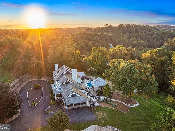 5th image of 355 Marshall Vale Ln