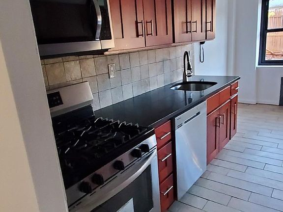 3rd image of 110 Fisher Ave #6M