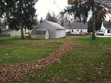 3rd image of 24036 Smith Ave