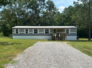19320 Eldridge Dr, Saucier, MS 39574