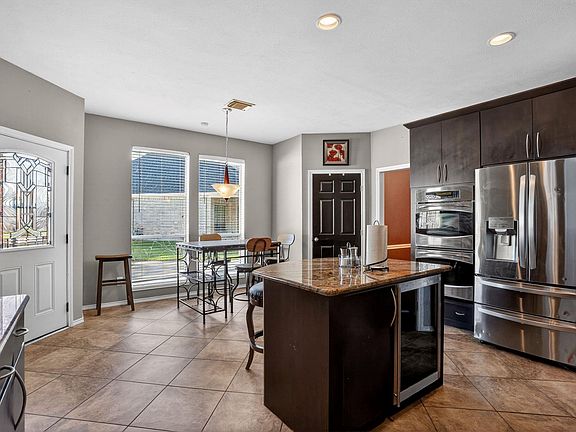 5th image of 16410 Dawnblush Ct