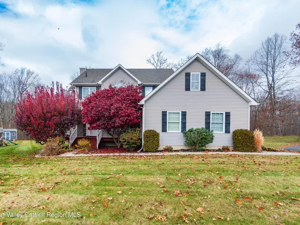 93 Glen Rock Circle, Highland, NY 12528