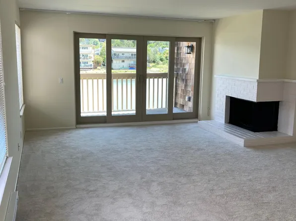 1075 S Eliseo Dr APT 4, Greenbrae, CA 94904