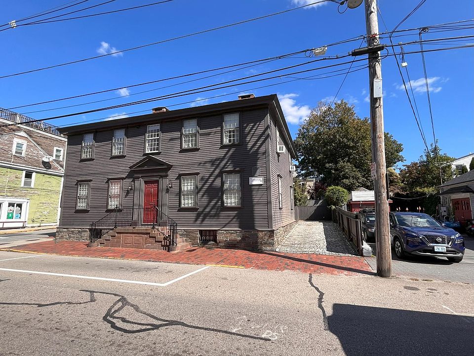 2nd image of 428 Thames St