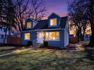 7851 Suburban Ln, Bridgeview, IL 60455