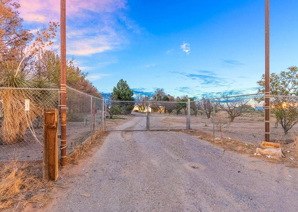 1st image of 712 Hermosa Dr