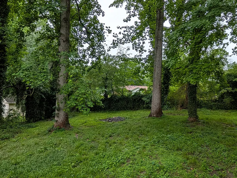 2408 Melody Ln NW — Photo 31