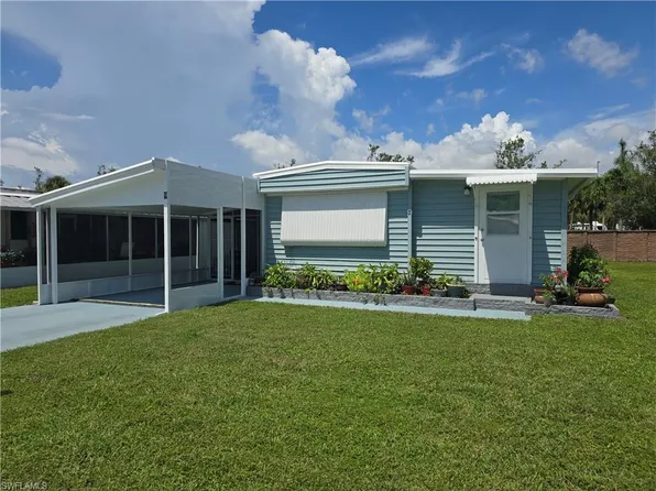 9 Moonstone CIR, NAPLES, FL 34112