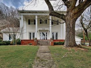 1508 State Line Rd, Elizabethton, TN 37643