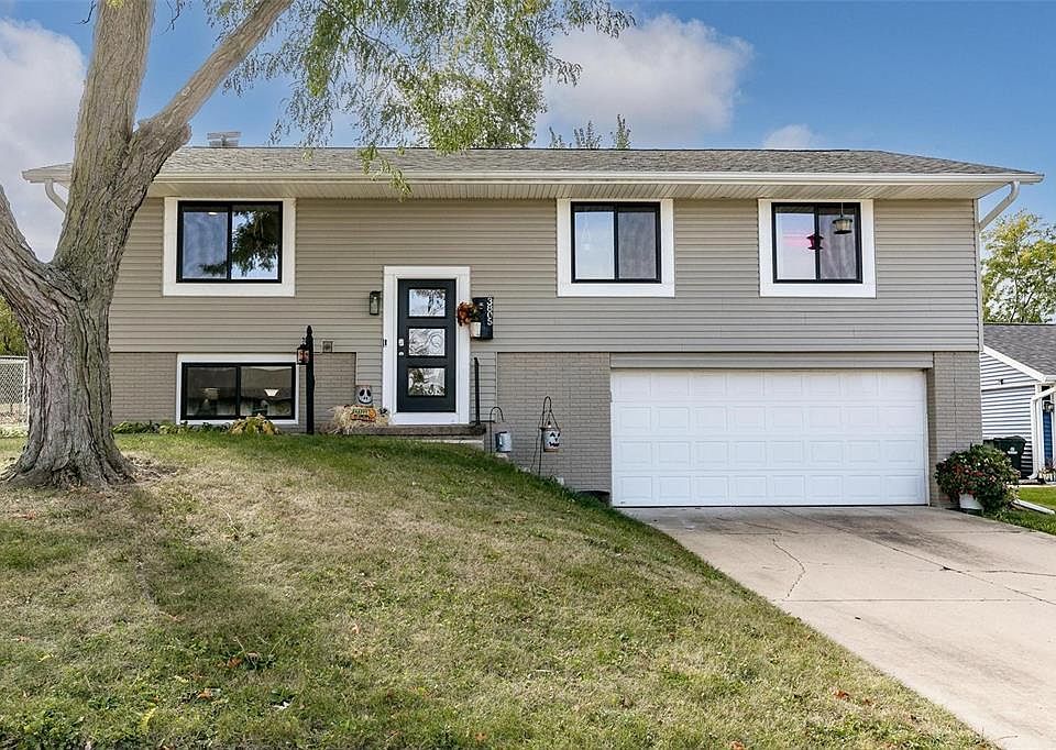 1st image of 3805 Sue Ln NW