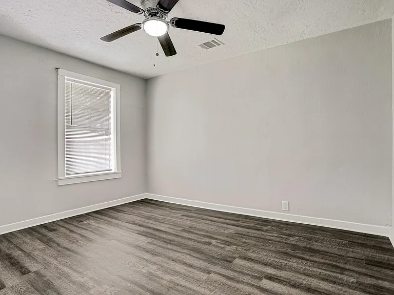 308 Bennett Dr — Photo 7