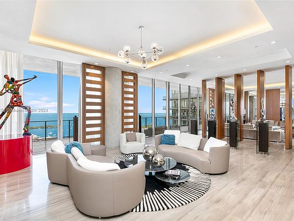 2nd image of 2669 S Bayshore Dr #Lph