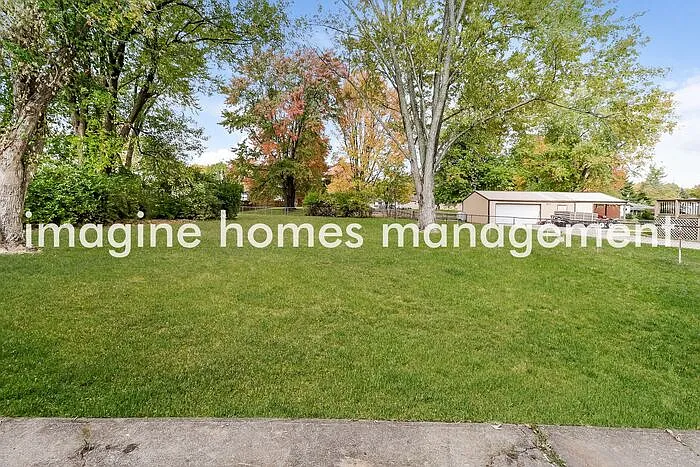 4437 Kitty Ln — Photo 15