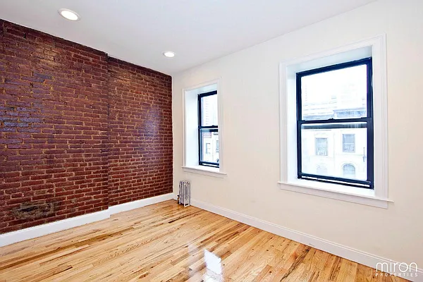 Rented by Miron Properties | media 19