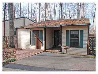 1st image of 15 Hollywoods Ln Unit B