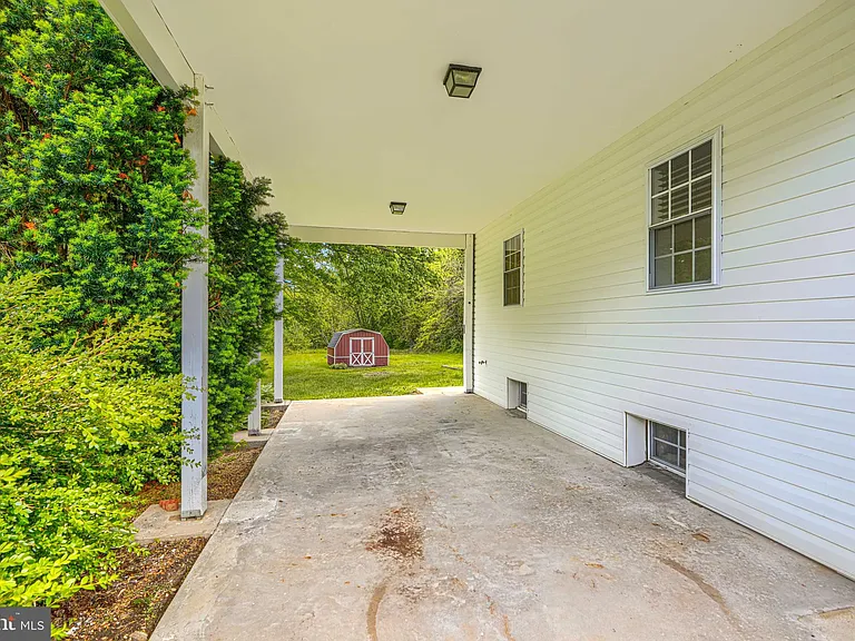 605 N Paradise Rd — Photo 41