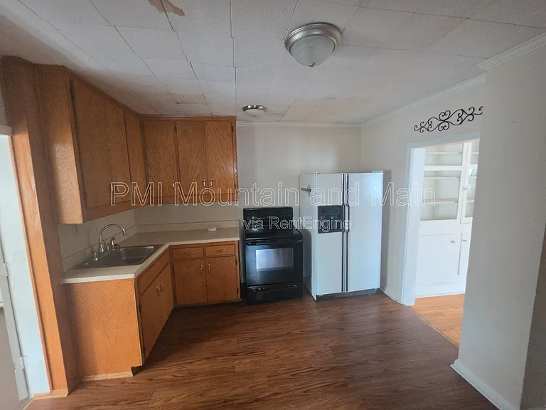 41 Westwood Pl #1 — Photo 14