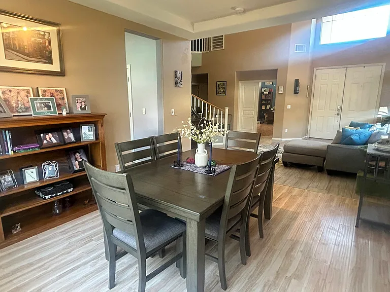 2076 Santina Ave — Photo 10
