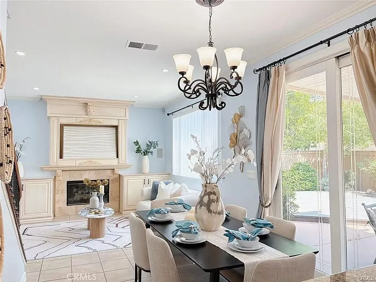 11853 Saybrook Dr — Photo 4