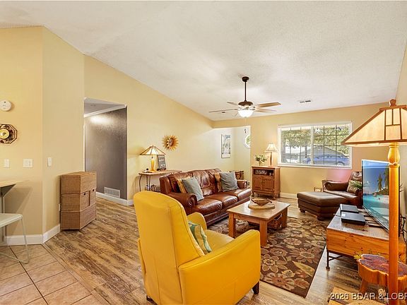 5th image of 54 Timberlake Ln