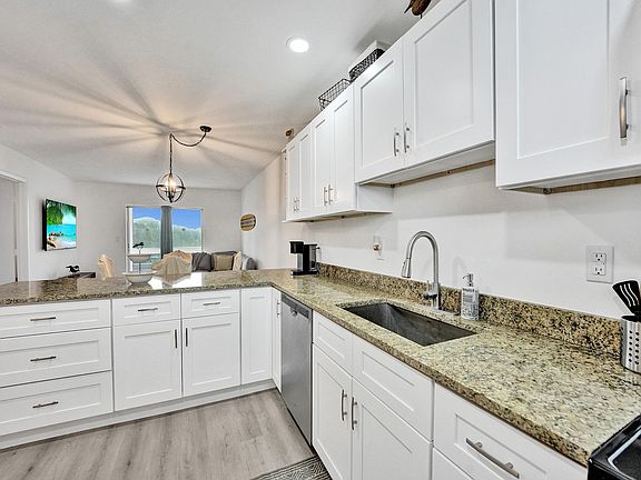 4th image of 2721 N Garden Drive #301