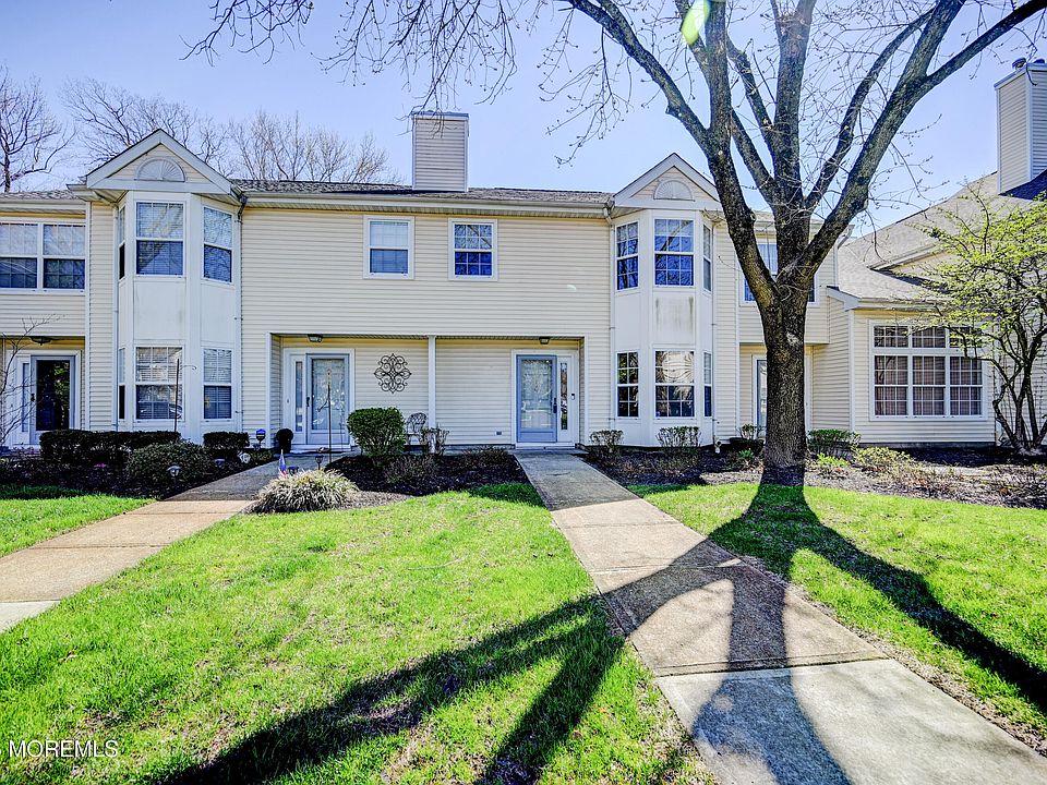 1st image of 214 Paddington Ct #64