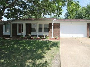 333 Veach Dr, Fairview Heights, IL