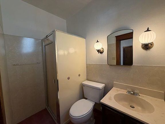 5th image of 522 W 25th St
