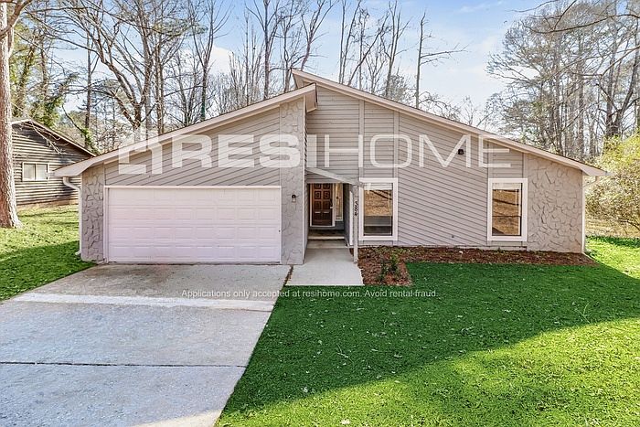 1st image of 384 Park Ridge Cir