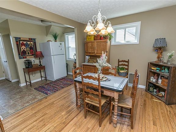 5th image of 4139 W 210th St