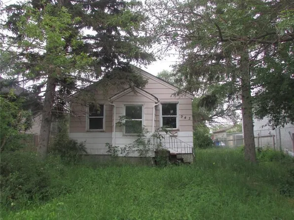 943 Athol St, Regina, SK S4T 3B8