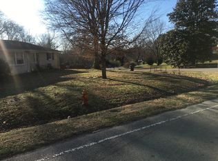 735 Winthorne Dr, Nashville, TN 37217