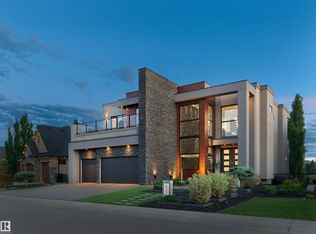 622 Howatt Dr SW, Edmonton, AB T6W2T6