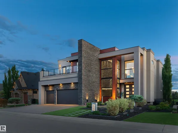 622 Howatt Dr SW, Edmonton, AB T6W 2T6