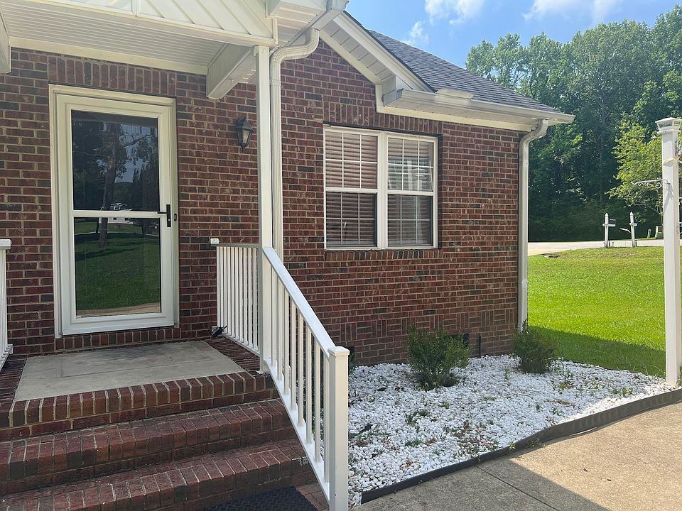 1st image of 117 Feather Dr