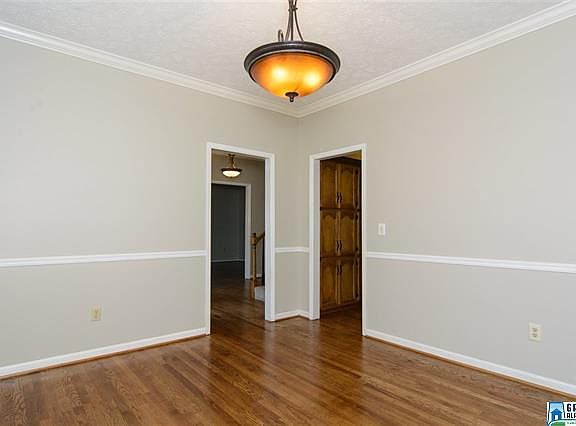 4th image of 1596 Southpointe Dr