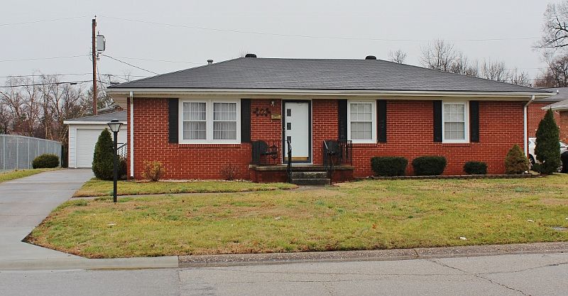 1st image of 714 Parkway Dr
