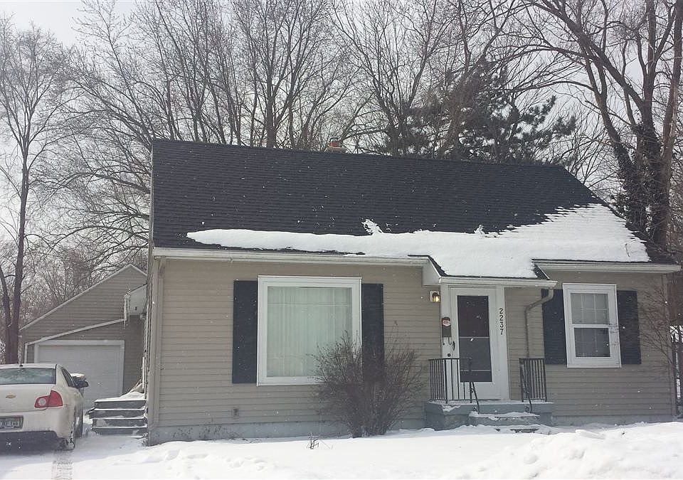 1st image of 2237 Nelson Ave SE