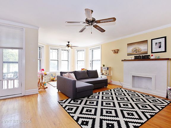 2nd image of 1314 E 54th St #1W