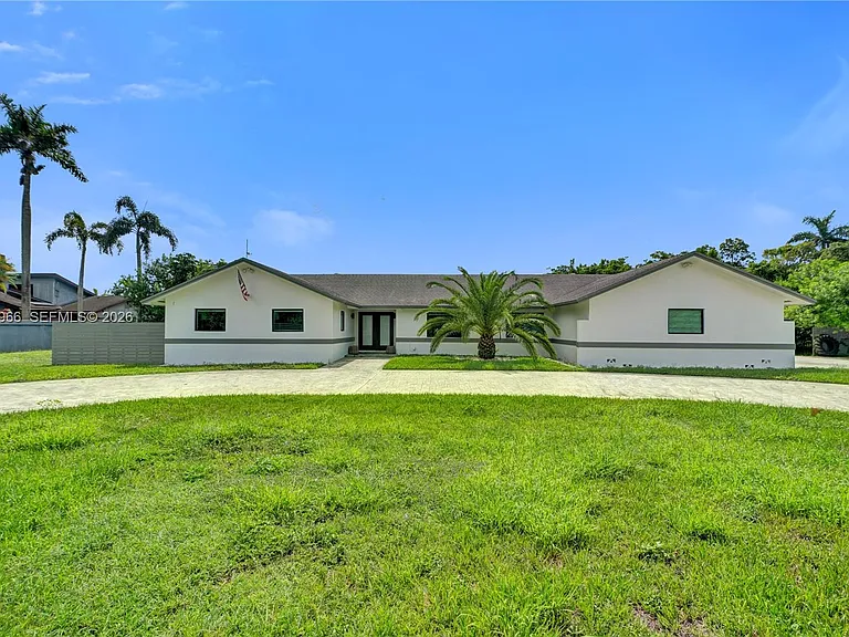 22421 SW 184th Ave — Photo 3