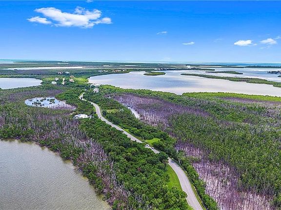3rd image of 762 Whiskey Creek Dr Lot 12