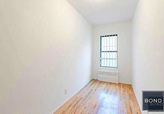 4th image of 1558 2nd Ave APT 3f