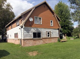 102 N Depot St, Fox Lake, WI 53933