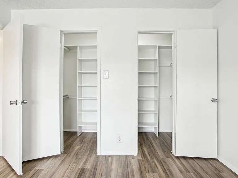 Jewel Apartment Homes — Photo 11