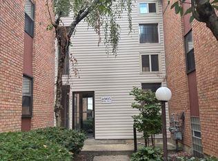 4905 Chalet Dr, Cincinnati, OH 45217