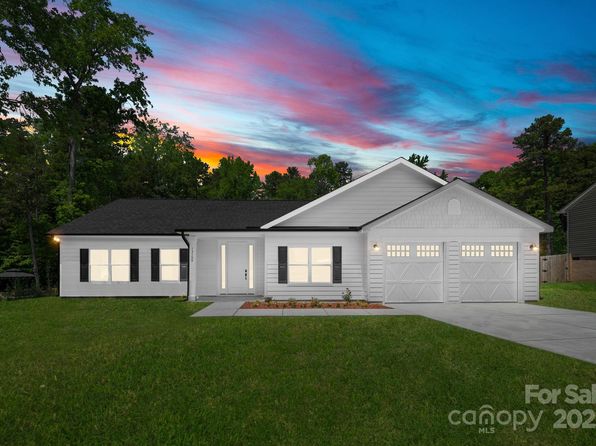 13109 Homewood Dr, Charlotte, NC 28262