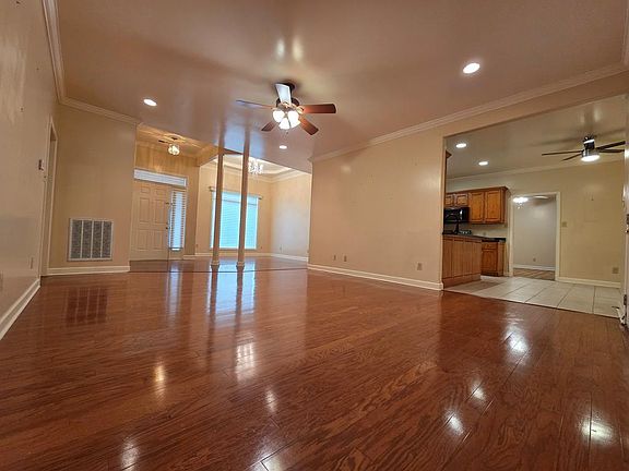 3rd image of 1308 Killough Rd N