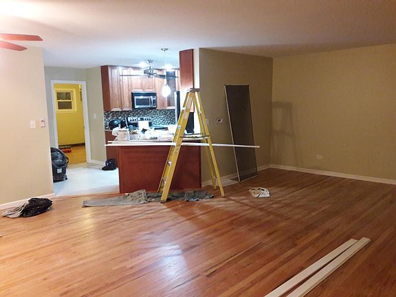 5th image of 1113 Holiday Ln APT 1