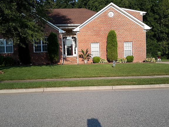 2nd image of 1018 Cathedral Dr